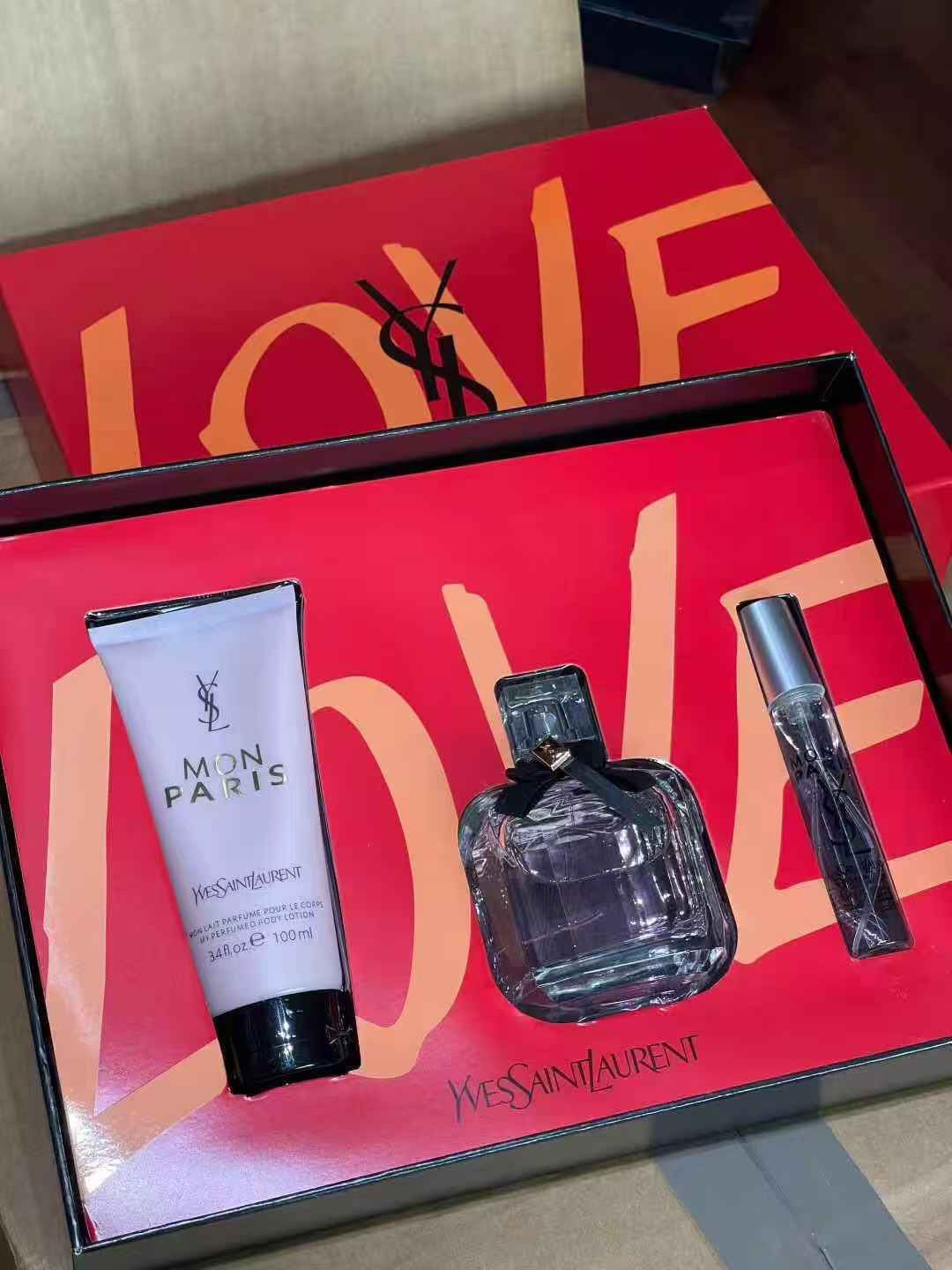 Saint Laurent perfume